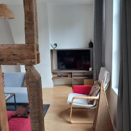 Le Leon Apartment Honfleur Exterior photo